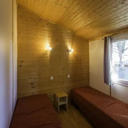 Chalet T3 6 People Les Pescalunes Ideally Located In The Heart Of The Pine Forest *